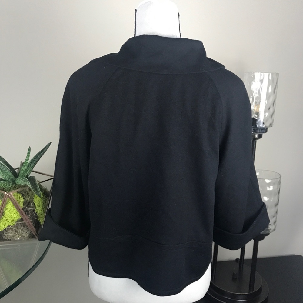 Black Button Up Shell - Medium - Picture 3 of 4